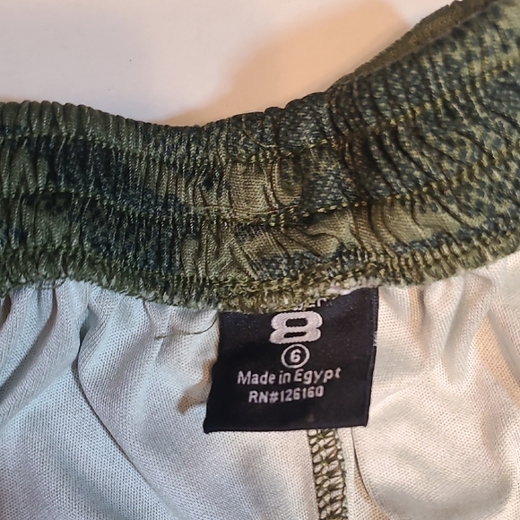 Layer 8 Camo Print Boys Athletic Shorts Size 6 EUC - Picture 3 of 9